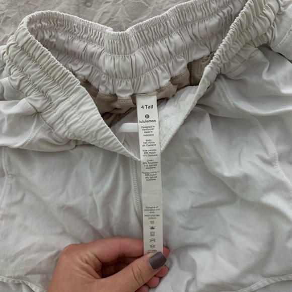 Lululemon size 4 Tall Hotty Hot Shorts bundle - Picture 7 of 10
